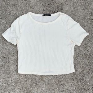 white short sleeve crop top